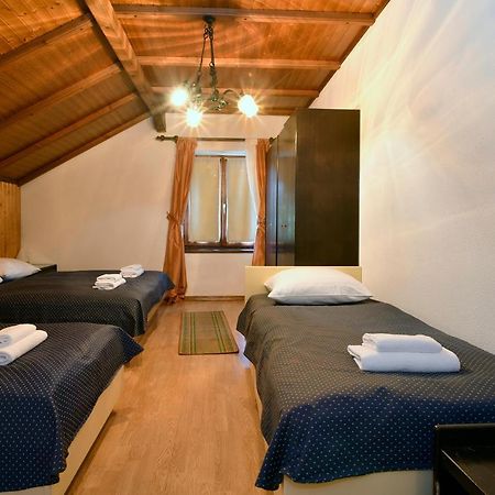 Gostilna Lokve Bed & Breakfast エクステリア 写真