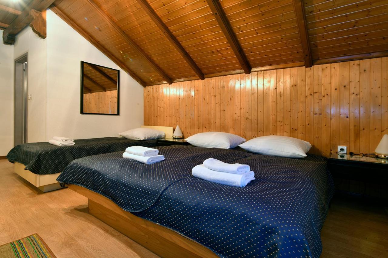 Gostilna Lokve Bed & Breakfast エクステリア 写真