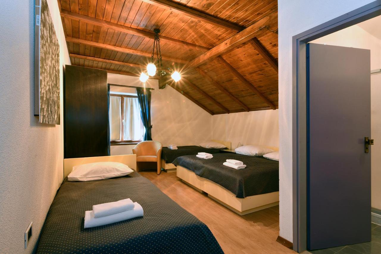 Gostilna Lokve Bed & Breakfast エクステリア 写真
